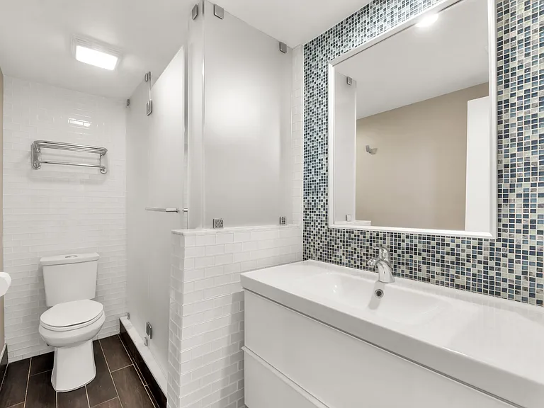 1510 SE 15th St #106 — Photo 9