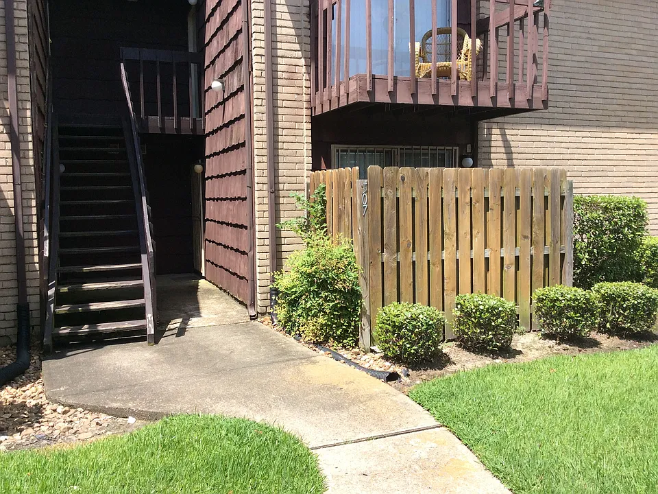 12905 Woodforest Blvd #507
