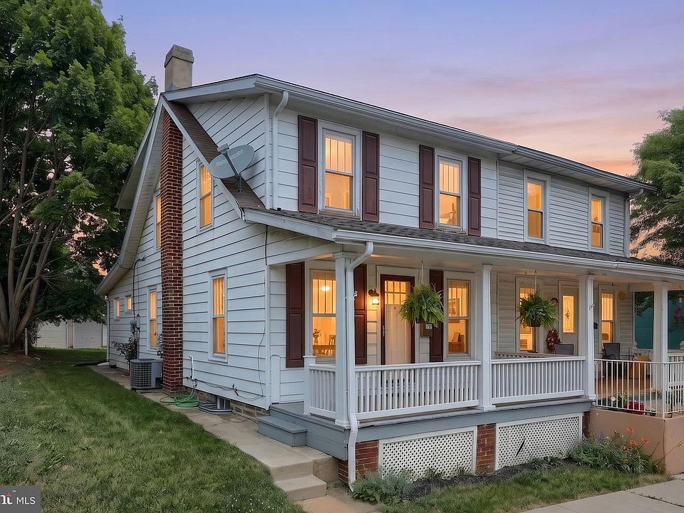 1st image of 1019 W College Ave