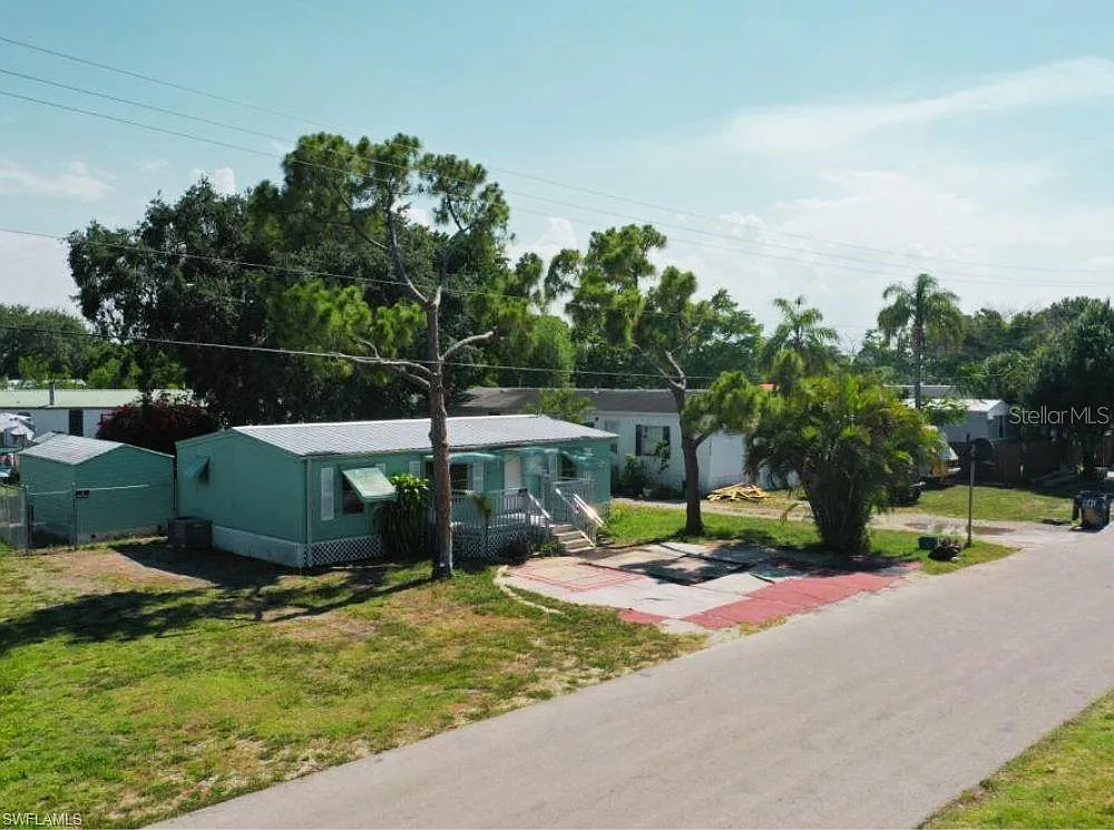 3 bed, 2.0 bath, 960 sqft, $1,500 — Photo 2