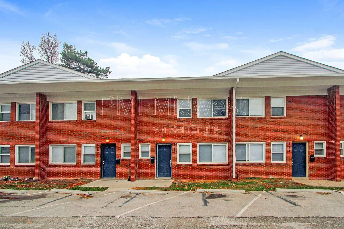 Building Photo - 6060 E 16th St