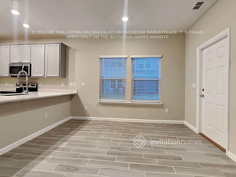 570 Cherry Ridge Dr — Photo 6