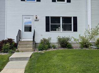 2857 24th St NW, Rochester, MN 55901