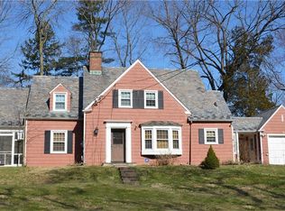 47 Edgepark Rd, White Plains, NY 10603