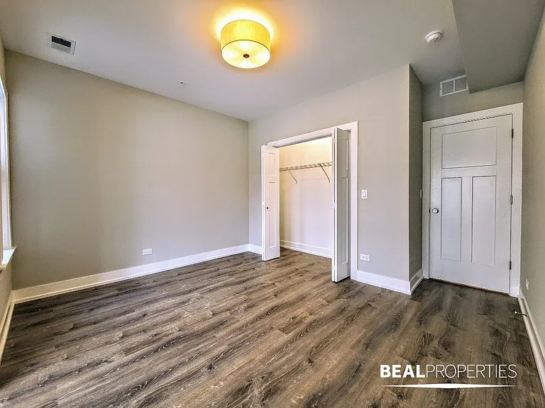 1002 Crain St #1 — Photo 9