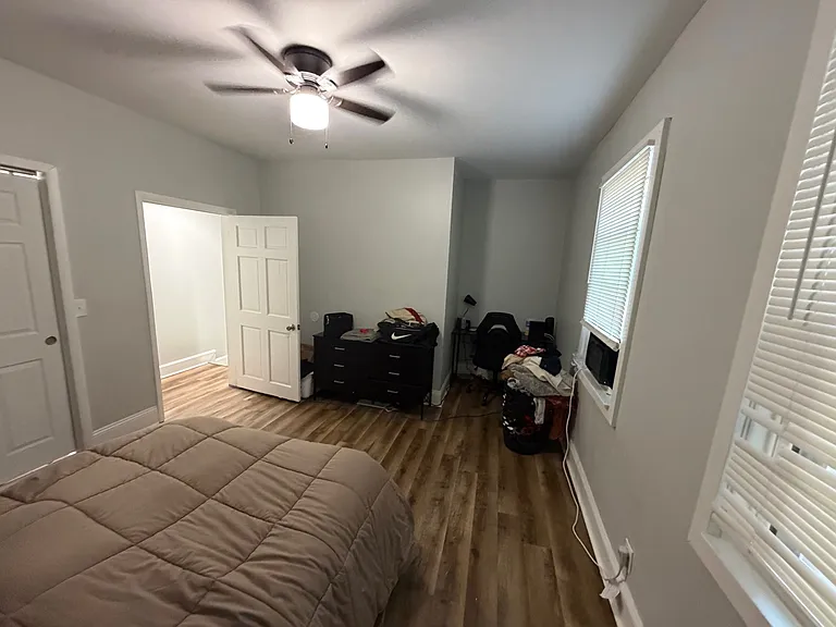 122 Winkler St #1 — Photo 5