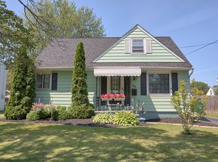608 82nd St, Niagara Falls, NY 14304