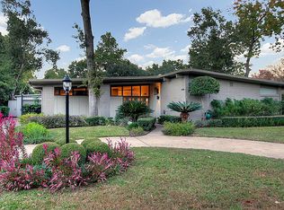 8326 Hunters Creek Dr, Houston, TX 77024