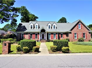 568 Broyhill Rd, Fayetteville, NC 28314