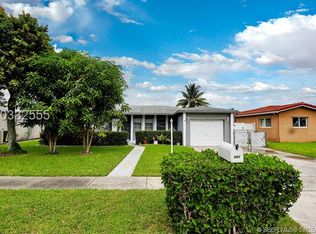 860 SW 49th Ter, Margate, FL 33068