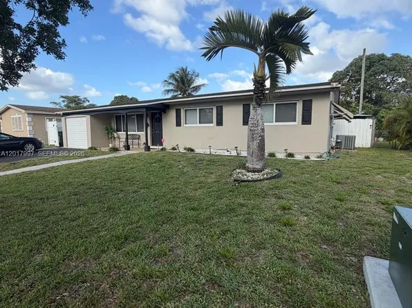 621 SW 71st Ter, Pembroke Pines, FL 33023