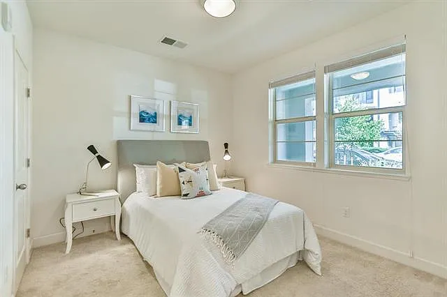 880 Apollo Pl — Photo 15