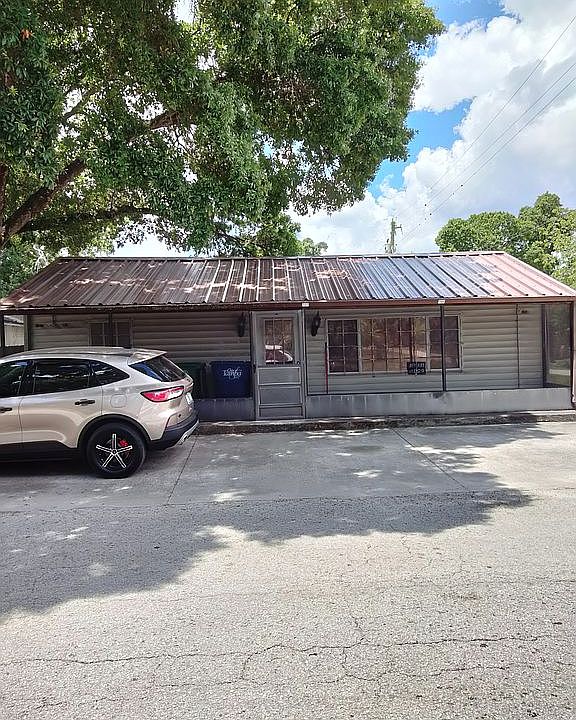 1st image of 2314 N 47th St