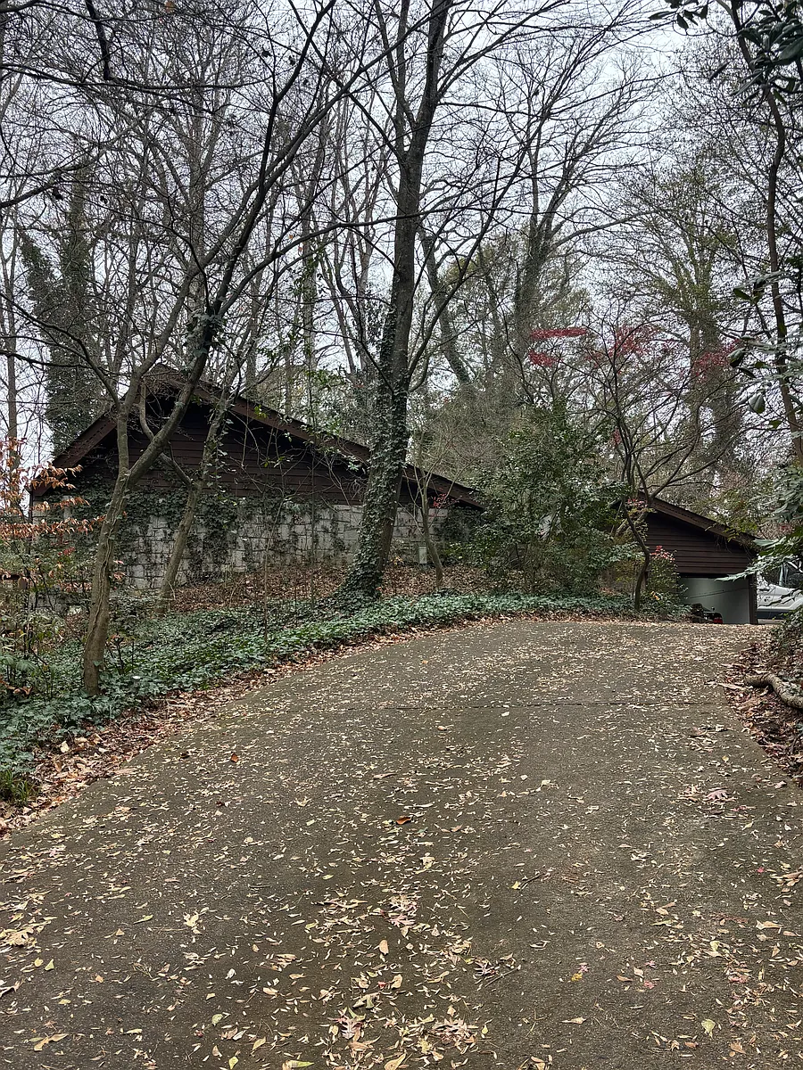 Building Photo - Landover Dr