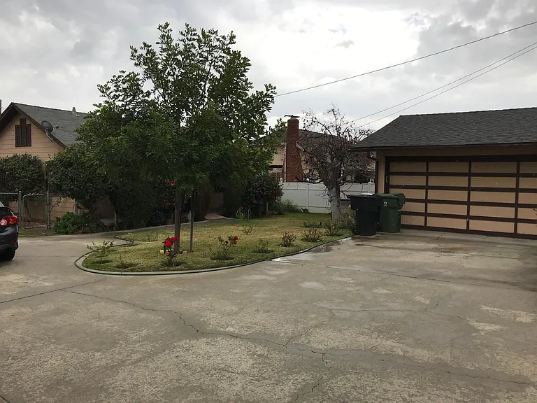 4748 Muscatel Ave — Photo 3
