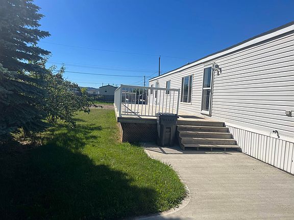 3rd image of 10716 101st St