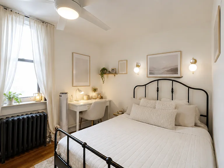 456 W 47th St #4C — Photo 7