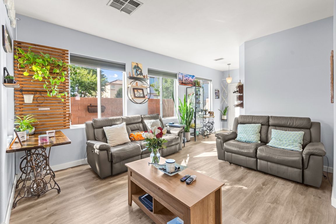 next background image