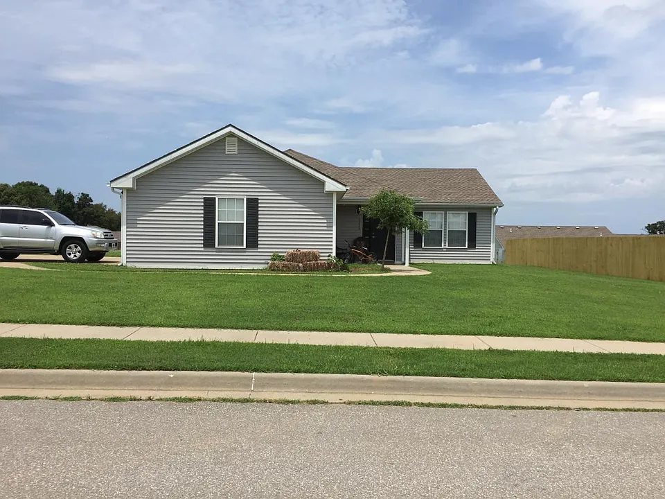1220 Battery Dr