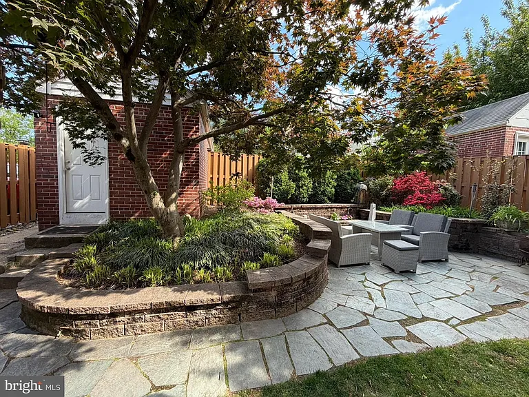 5235 Western Ave NW — Photo 3