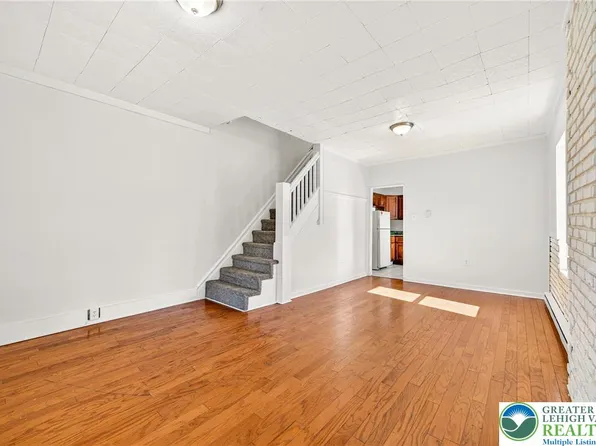 739 N Hazel St, Allentown, PA 18102