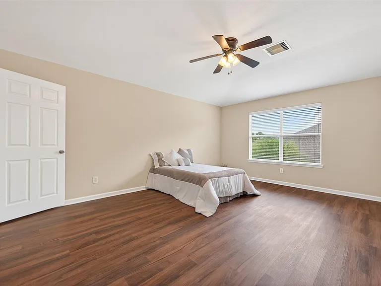 10427 Lyndon Meadows Dr — Photo 23