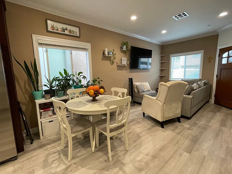 6518 Walker Ave #6 — Photo 5