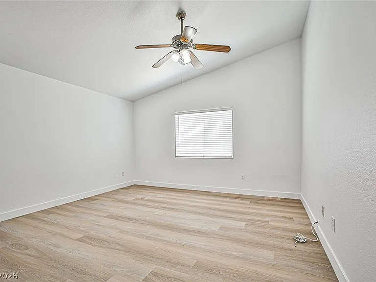 1201 Pueblo Hills Ave — Photo 16