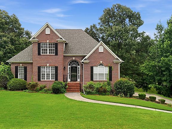 2nd image of 2748 Oakleaf Cir