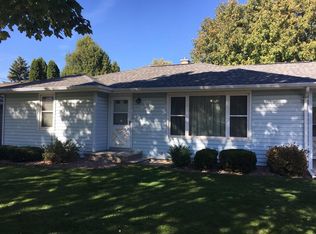 110 Barbara St, Combined Locks, WI 54113