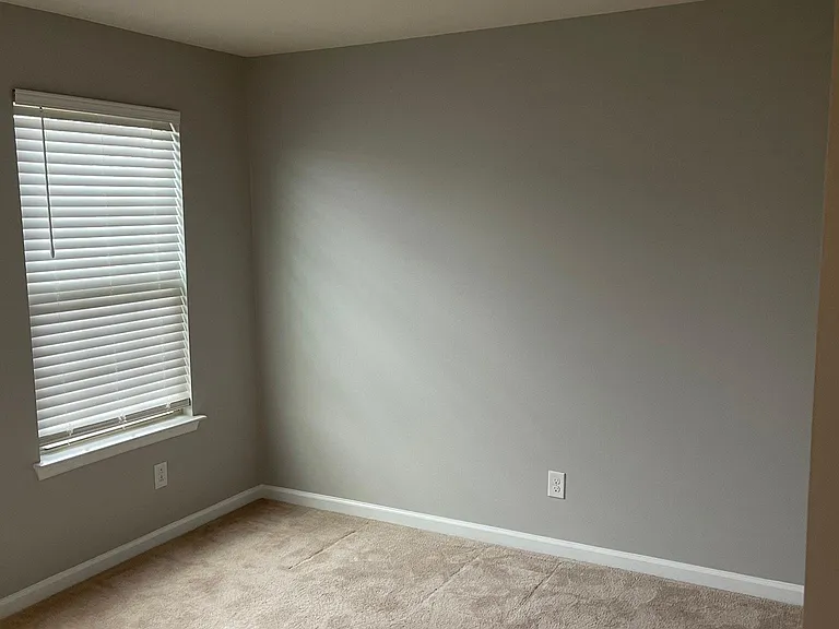 1645 Fleetwood Dr — Photo 11