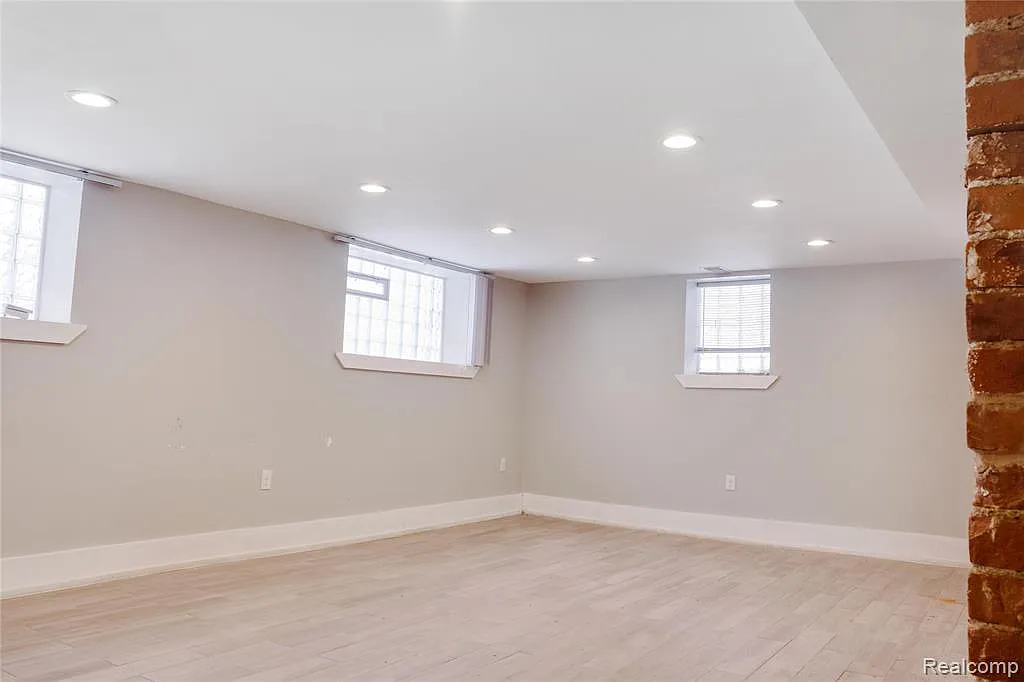 2 bed, 1.0 bath, 750 sqft, $1,150 — Photo 4
