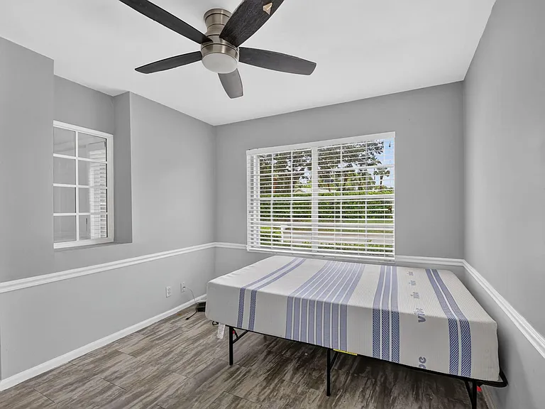 208 Caribe Ct — Photo 16
