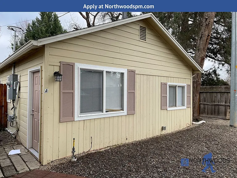 744A Beall Ln — Photo 2