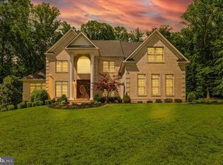 8000 Eddy Bend Trl, Fairfax Station, VA 22039