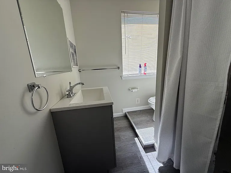 10019 Vanderbilt Cir #14-16 — Photo 20