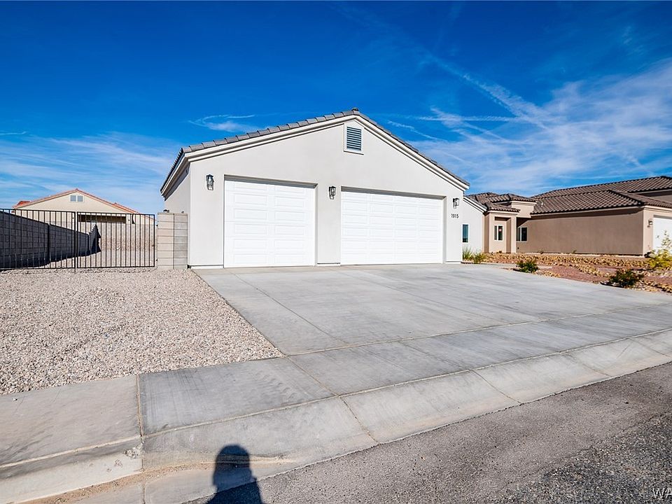 1915 E Via San Marino, Fort Mohave, AZ 86426 | Zillow