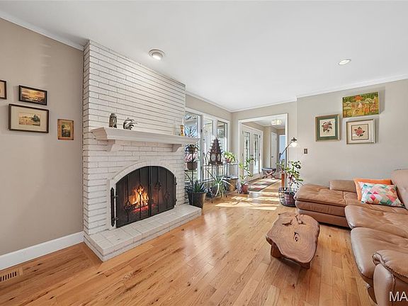3rd image of 15261 Golden Rain Dr