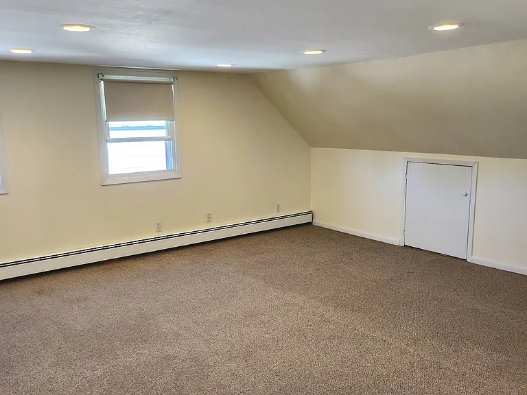 283 Houston Ave #2 — Photo 16