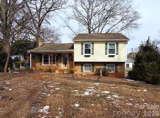 4709 Oakwood Cir, Gastonia, NC 28056