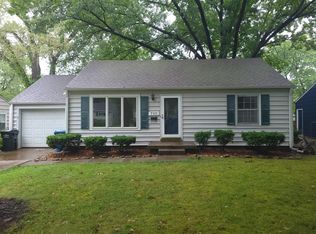 7111 Linden St, Prairie Village, KS 66208