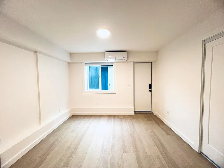 20 Heath Ct — Photo 2
