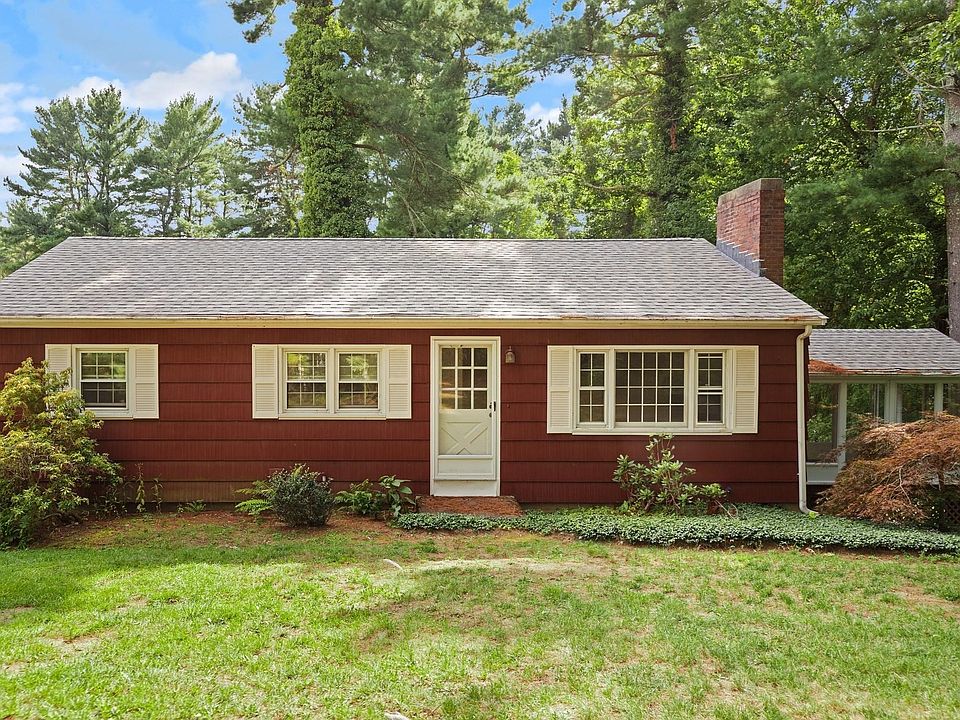 1st image of 93 Seekonk St