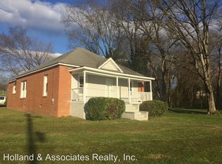811 Harris St, Eden, NC 27288