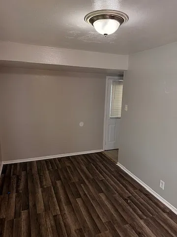 10605 Spring Garden Dr — Photo 5