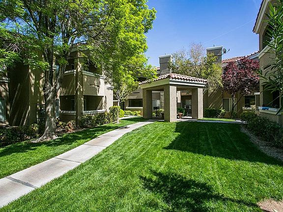 4th image of 2121 E Warm Springs Rd #B05-1032
