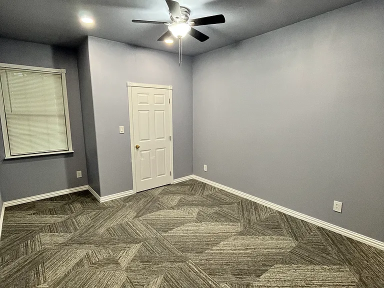 8724 Old Homestead Dr — Photo 12