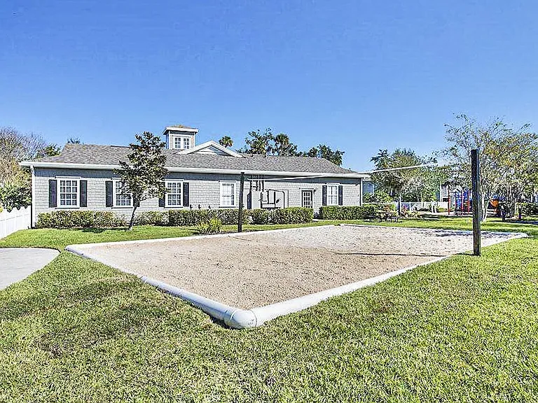 Venue at Lockwood Apartment Homes — Photo 9