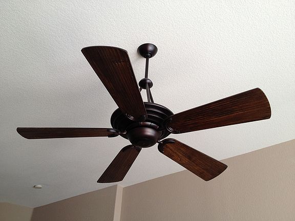Liv. Room ceiling fan