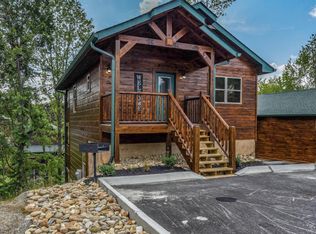 1646 Falls Way, Pigeon Forge, TN 37863